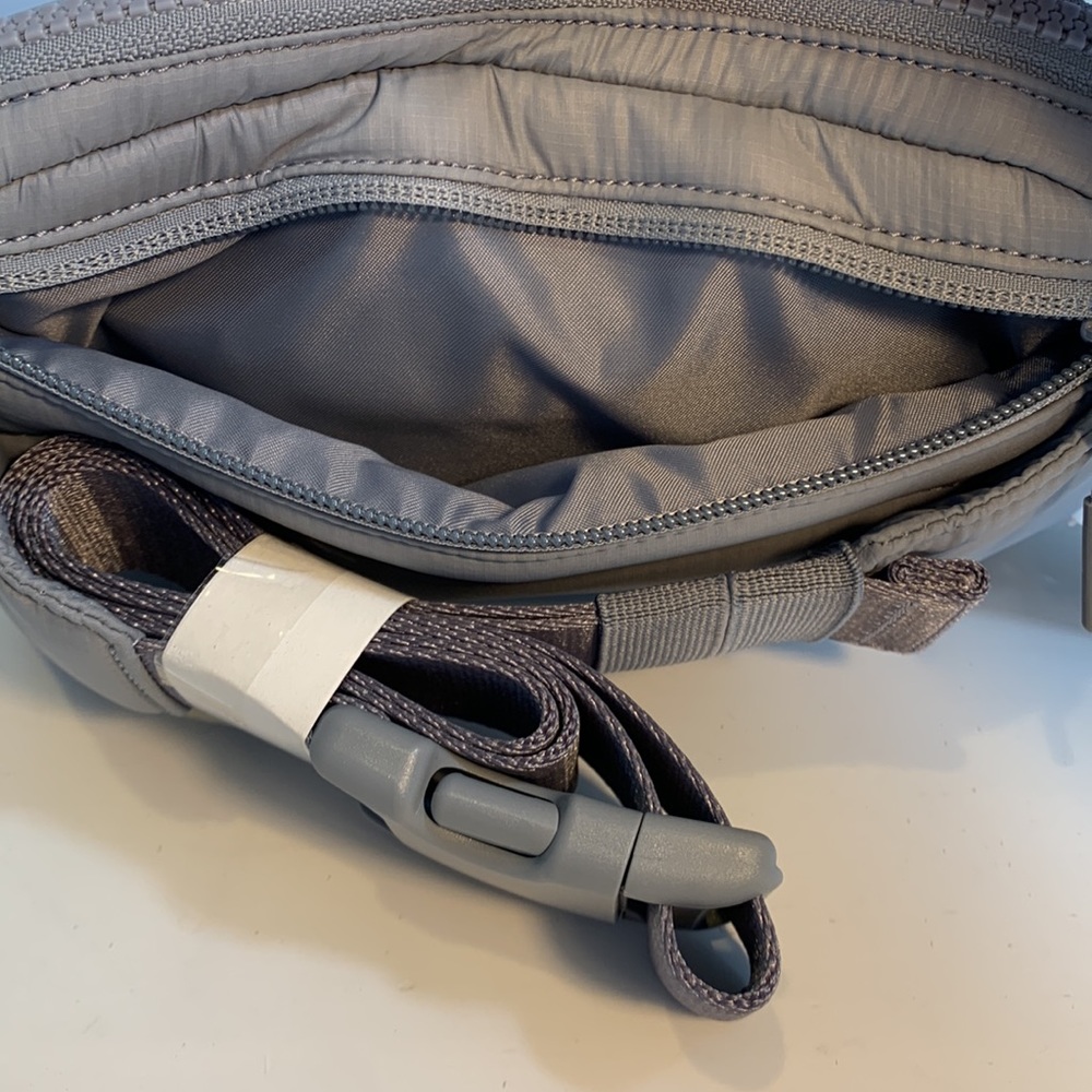 Lululemon Everywhere Belt Bag Large 2L Wunder Puff - Picture 7 of 8